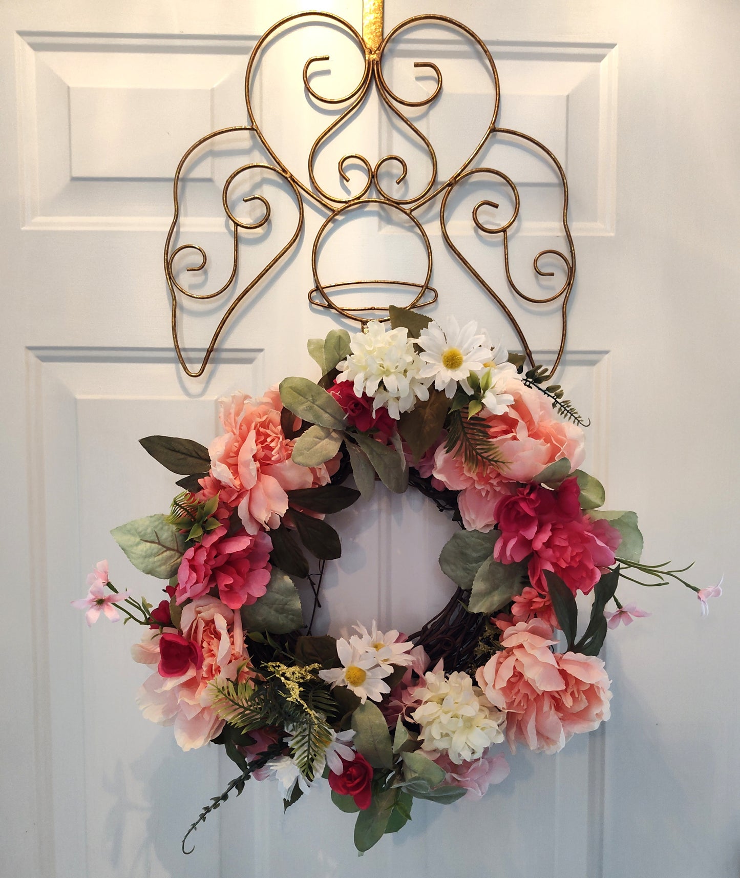 Gold Wreath Hangar
