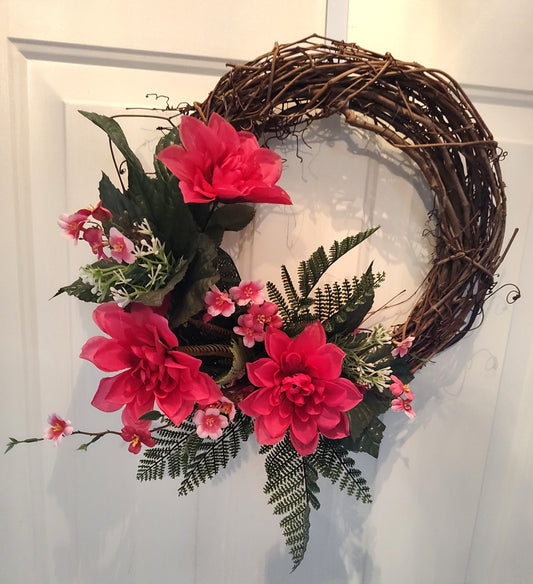 Fuchsia Fern Grapevine