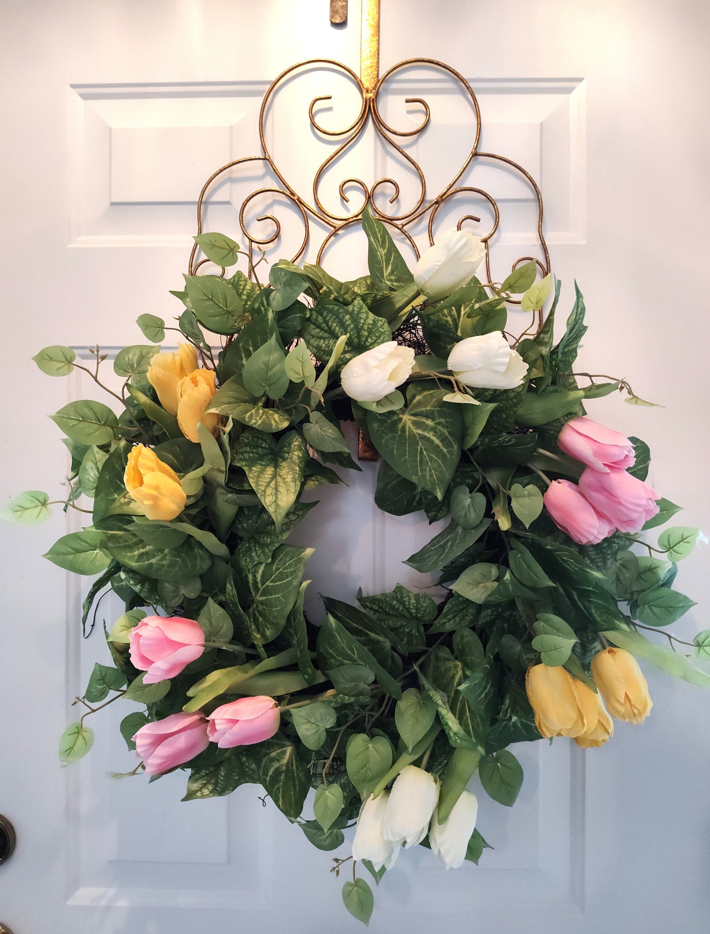 Tulip & Greenery Wreath